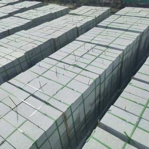 西宁 芝麻白1.8公分火烧300*600地铺，清仓大甩卖