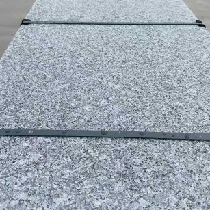 西宁 芝麻黑火烧面毛板，条板，半成品