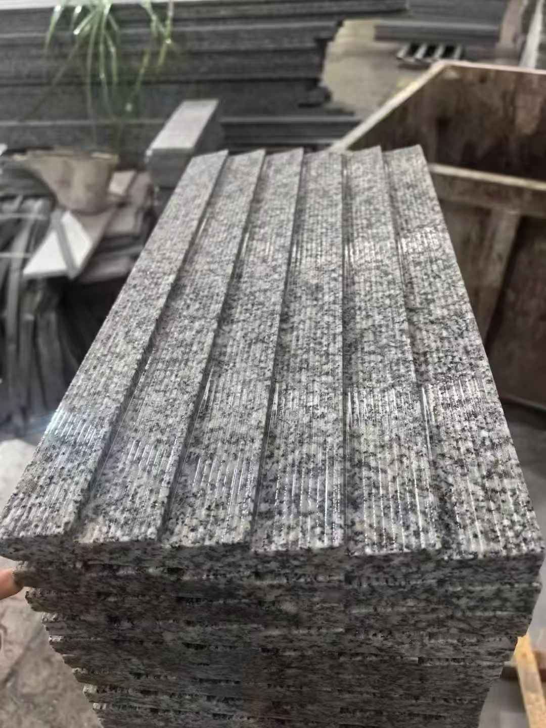 西宁 狼牙石