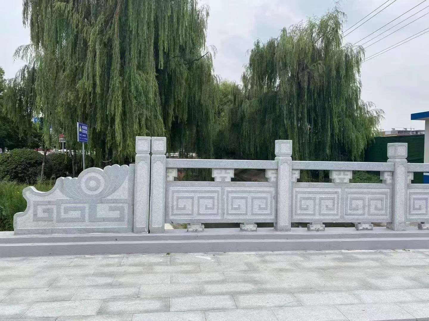 西宁 芝麻灰桥栏杆、河道栏杆安装效果