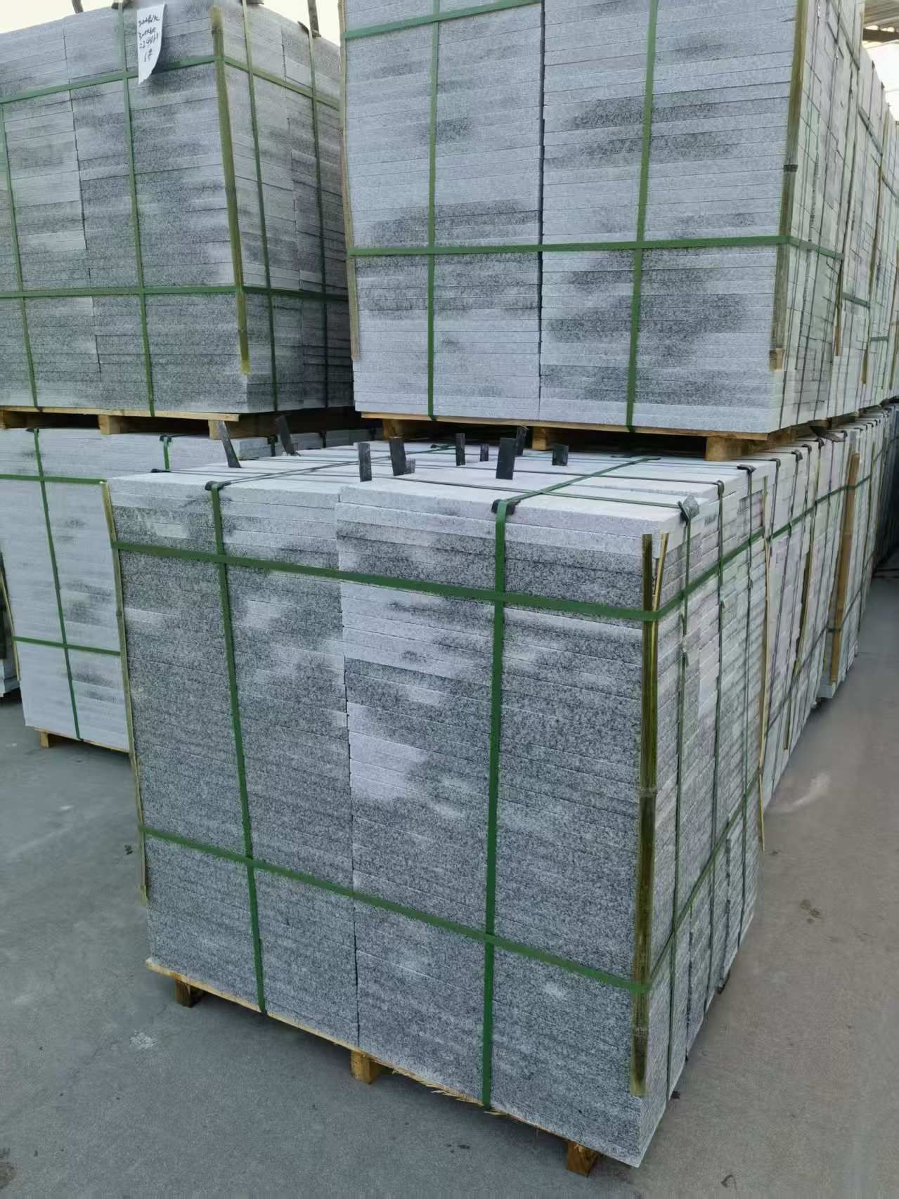 西宁 芝麻白地铺石材